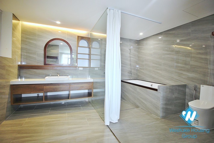Lake view unfurnished house for rent in Dang Thai Mai, Tay Ho